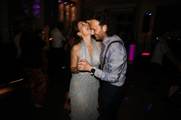 first-dance-brautpaar-hotel-süllberg-scheib-hochzeitsfotograf